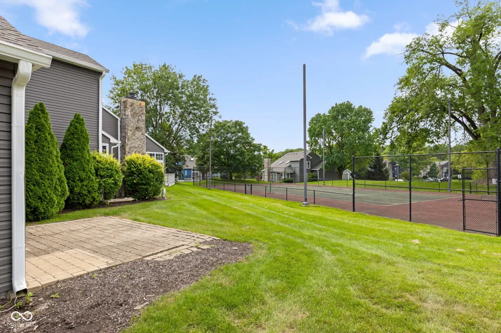 6407 Bayside South Drive Indianapolis, IN 46250