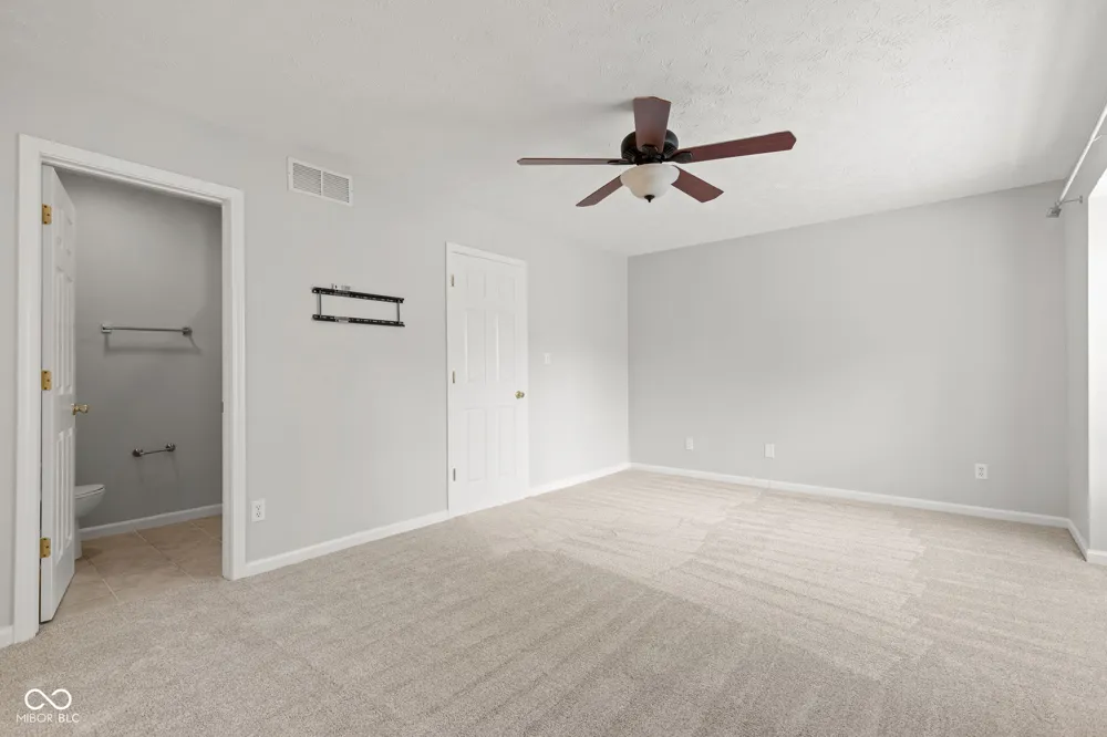 6407 Bayside South Drive Indianapolis, IN 46250