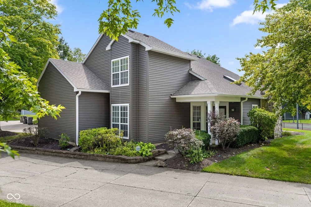 6407 Bayside South Drive Indianapolis, IN 46250