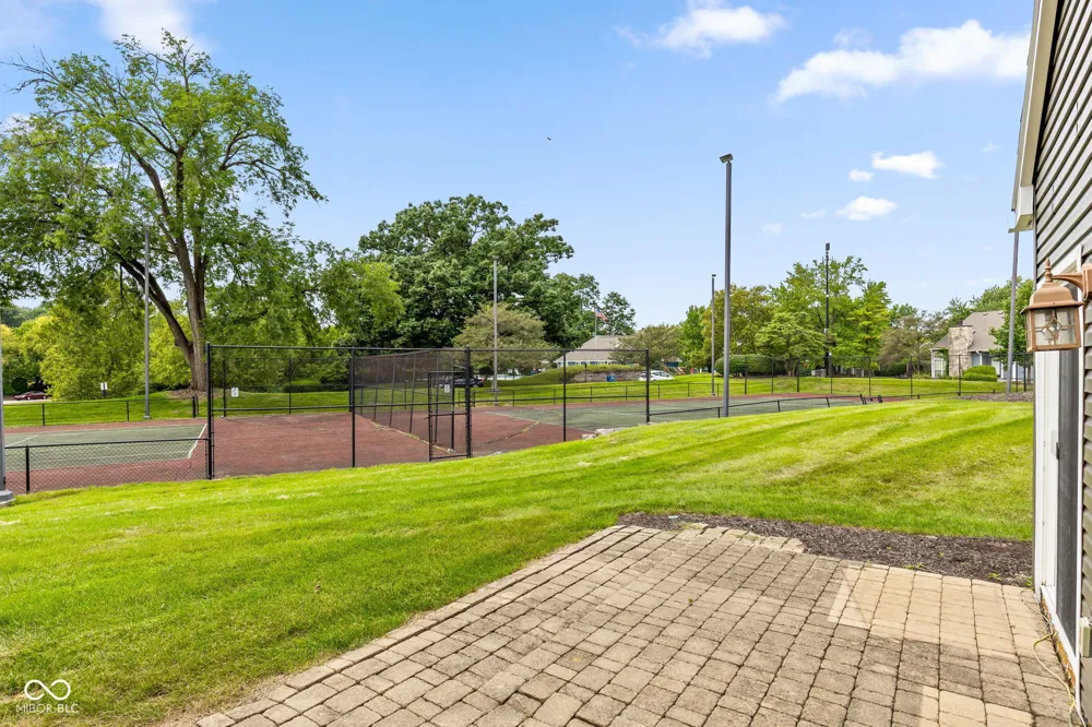 6407 Bayside South Drive Indianapolis, IN 46250