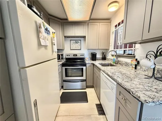 920 S Dawson Way #8 Aurora, CO 80012