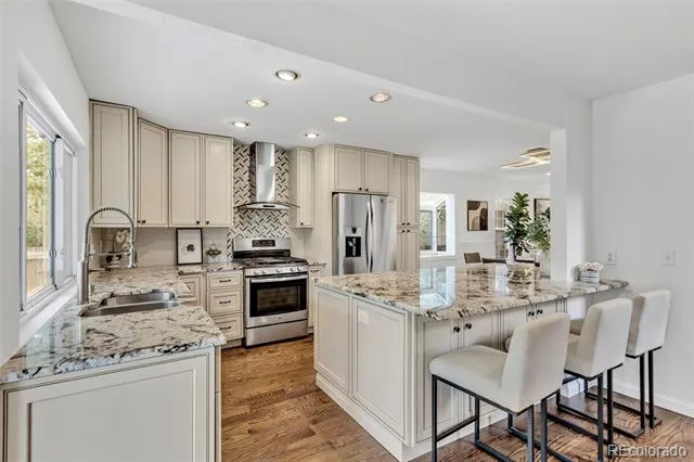 7926 S Roslyn Way Englewood, CO 80112