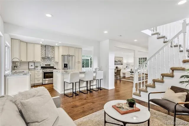 7926 S Roslyn Way Englewood, CO 80112