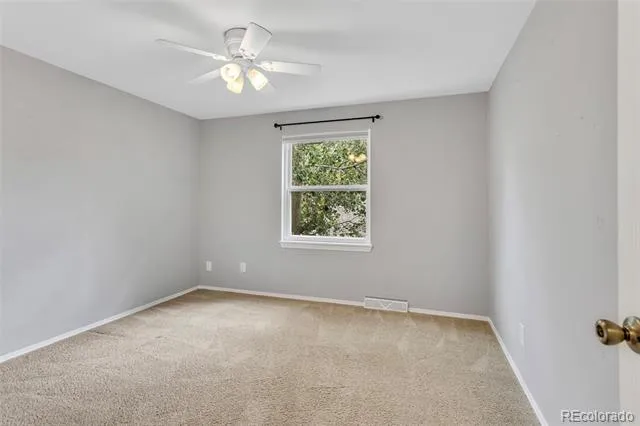 7926 S Roslyn Way Englewood, CO 80112