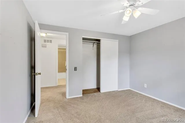 7926 S Roslyn Way Englewood, CO 80112