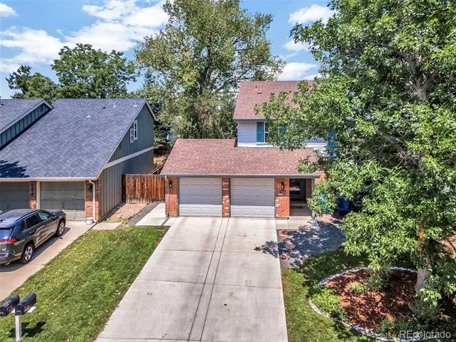 7926 S Roslyn Way Englewood, CO 80112