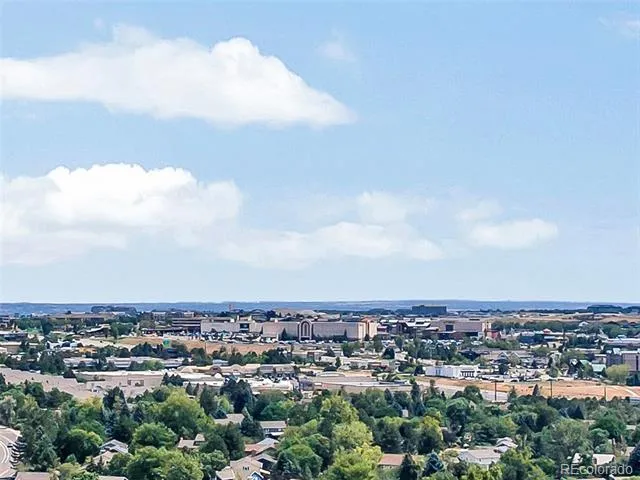7926 S Roslyn Way Englewood, CO 80112