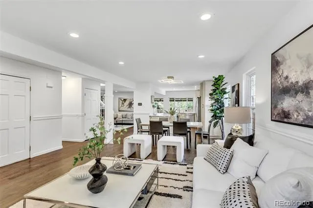 7926 S Roslyn Way Englewood, CO 80112