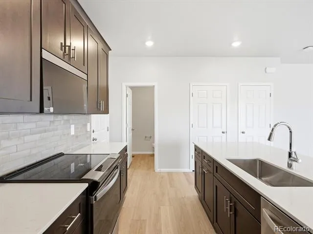 2189 E 164th Avenue Thornton, CO 80602