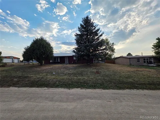 519 Dakota Avenue Simla, CO 80835