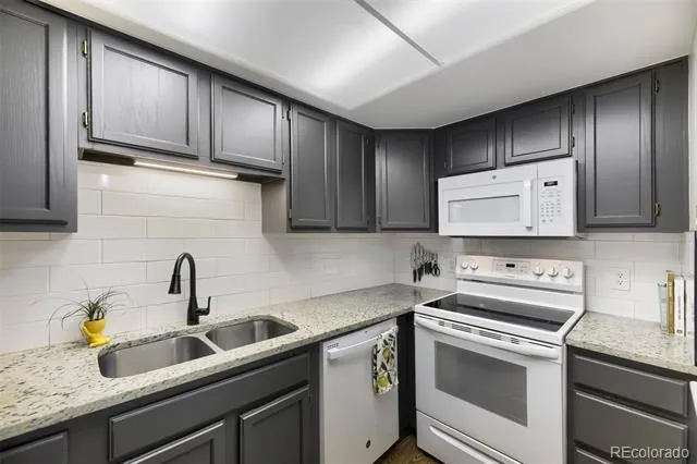 12065 W Chenango Drive Morrison, CO 80465