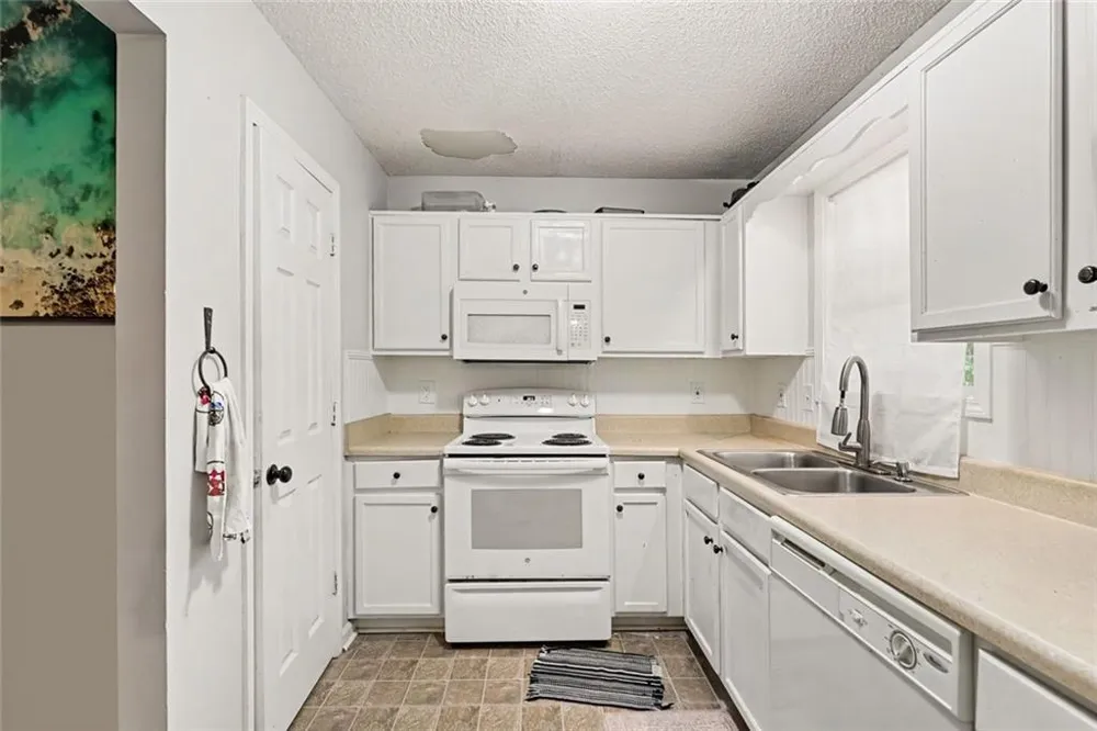 329 River Trace Drive Villa Rica, GA 30180
