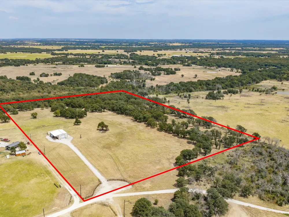 483 Legacy Lane Bowie, TX 76230