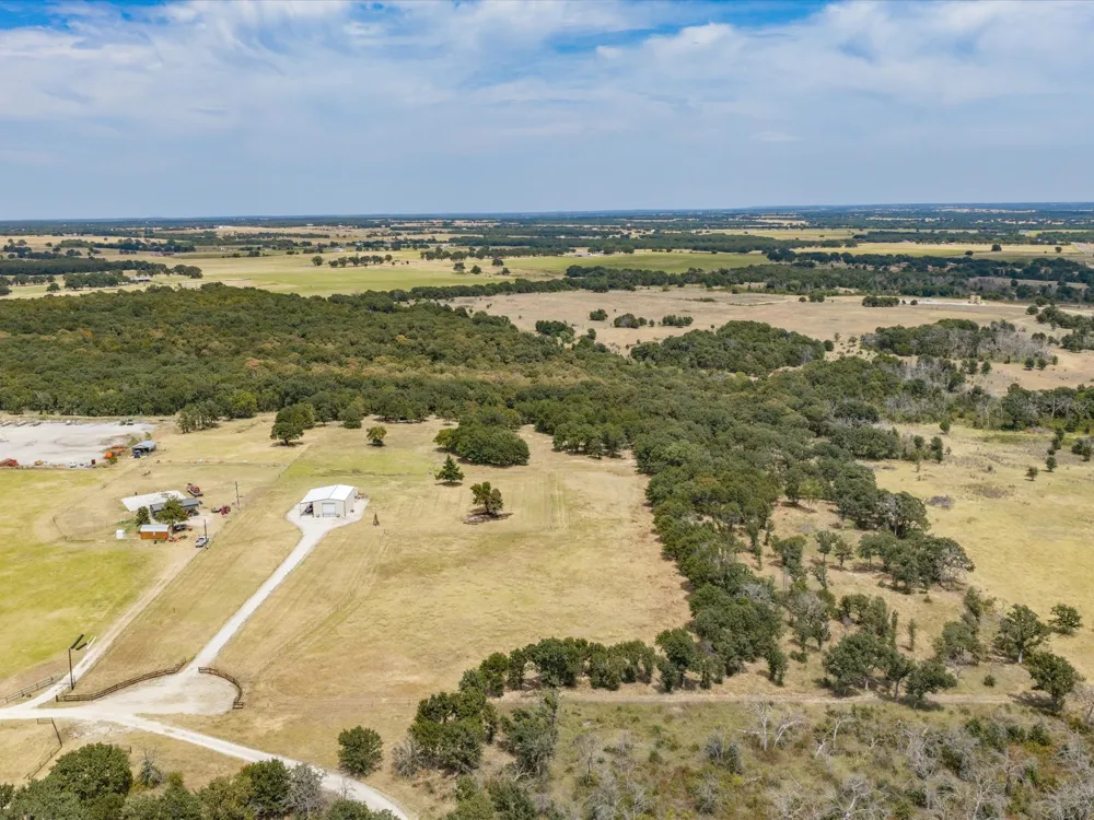 483 Legacy Lane Bowie, TX 76230