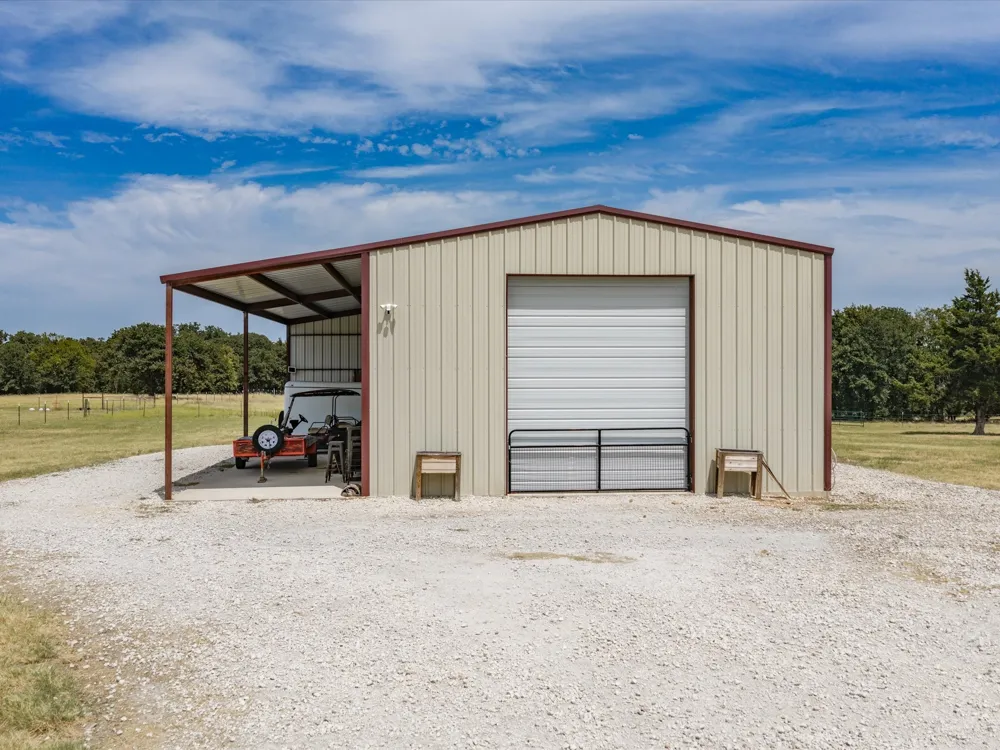 483 Legacy Lane Bowie, TX 76230