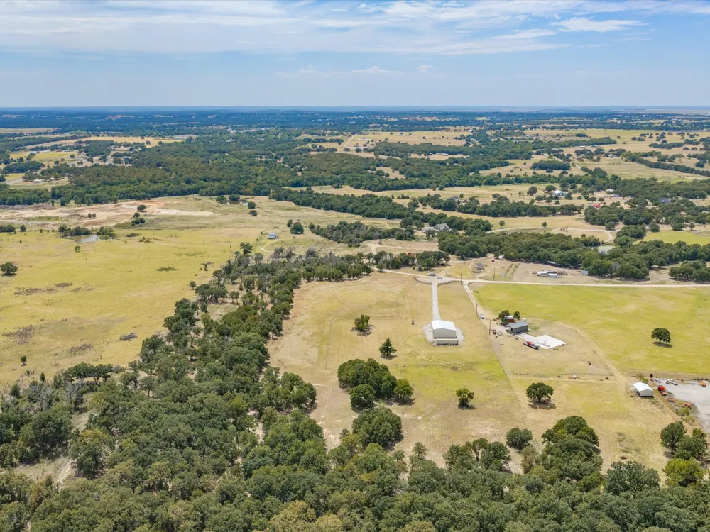 483 Legacy Lane Bowie, TX 76230