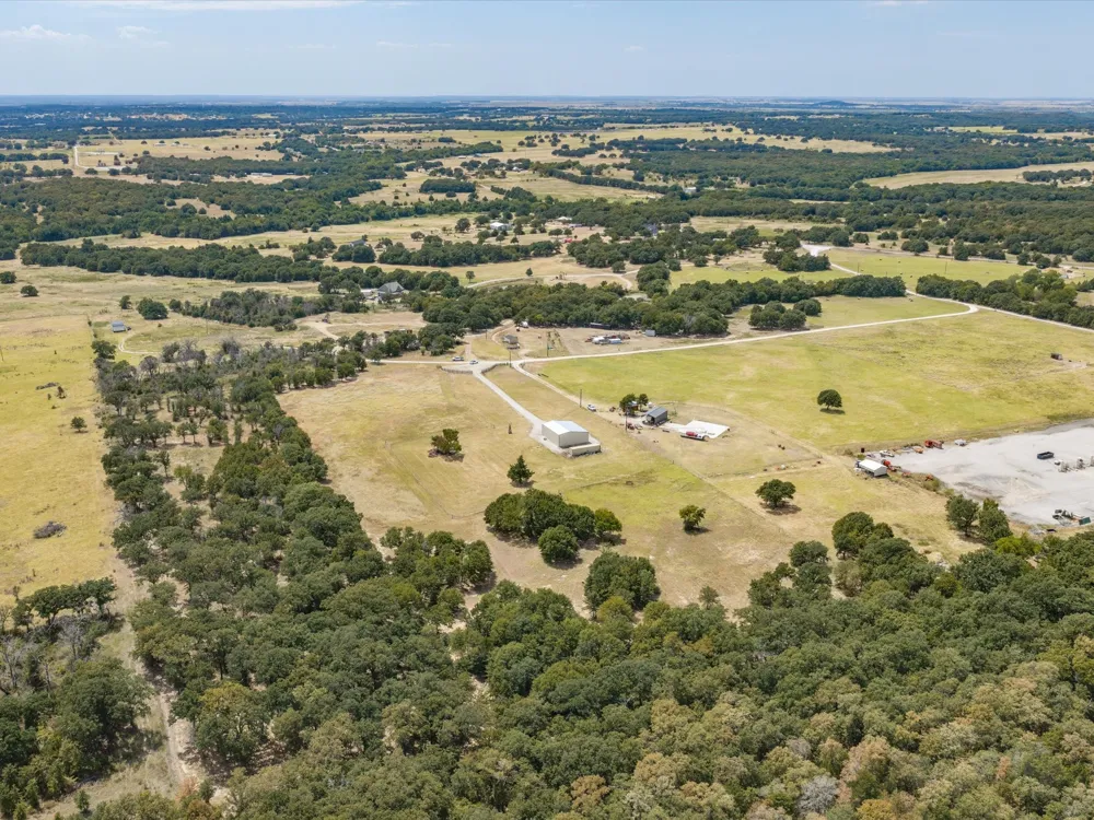 483 Legacy Lane Bowie, TX 76230