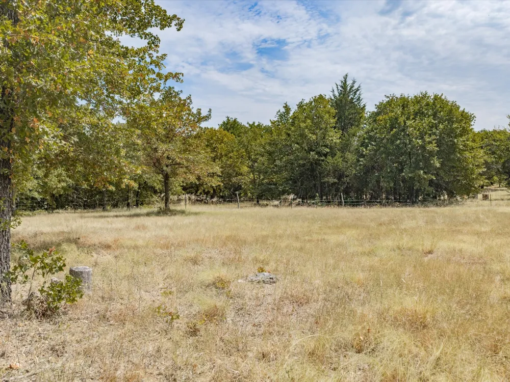 483 Legacy Lane Bowie, TX 76230