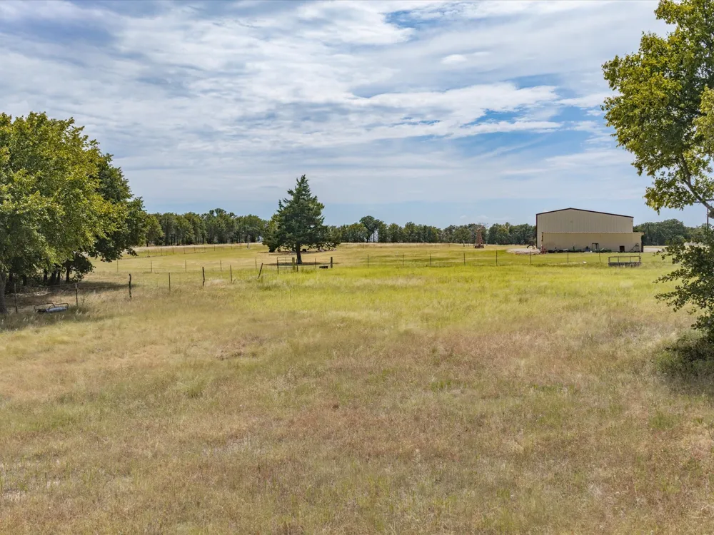 483 Legacy Lane Bowie, TX 76230