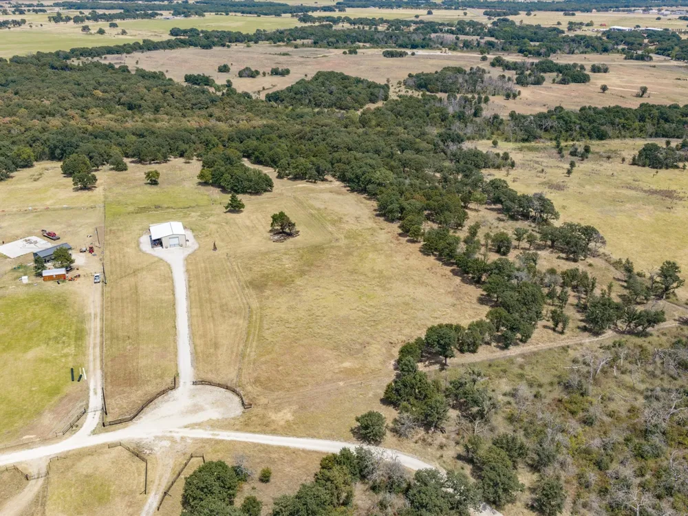 483 Legacy Lane Bowie, TX 76230