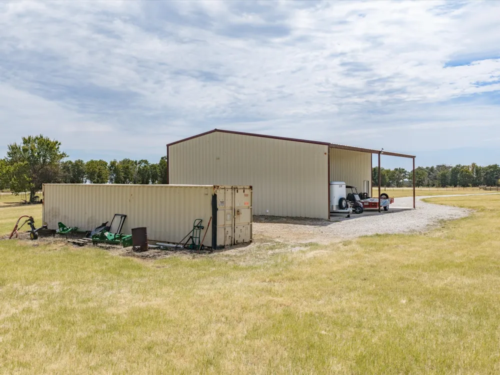 483 Legacy Lane Bowie, TX 76230