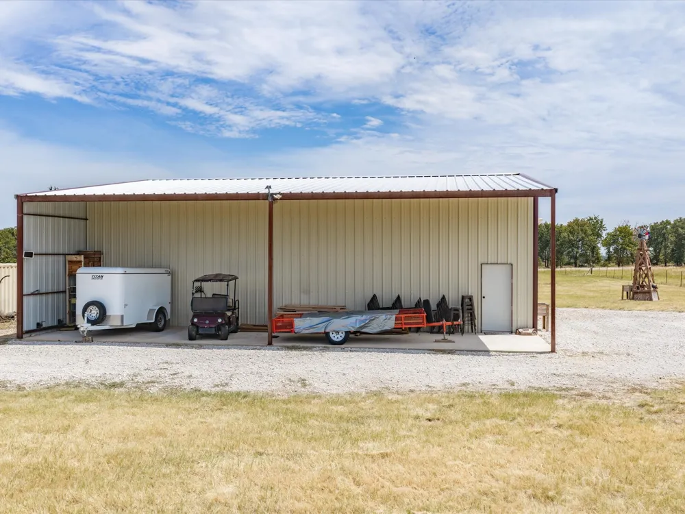 483 Legacy Lane Bowie, TX 76230