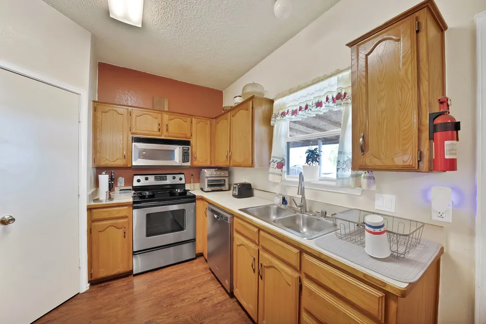 4925 Saint Thomas Place Fort Worth, TX 76135