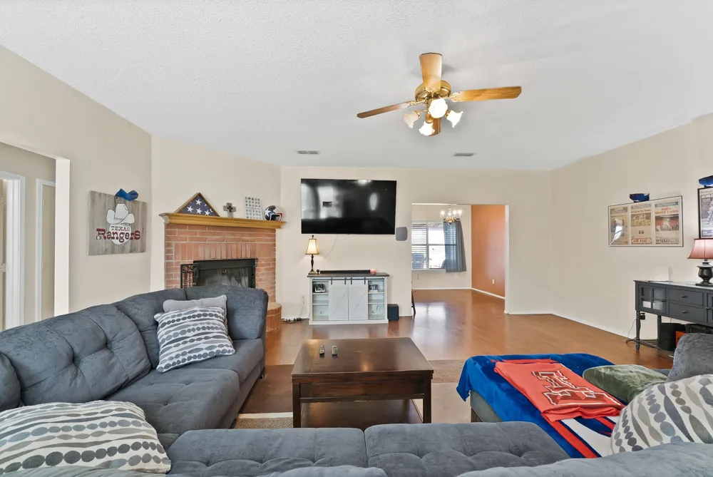 4925 Saint Thomas Place Fort Worth, TX 76135