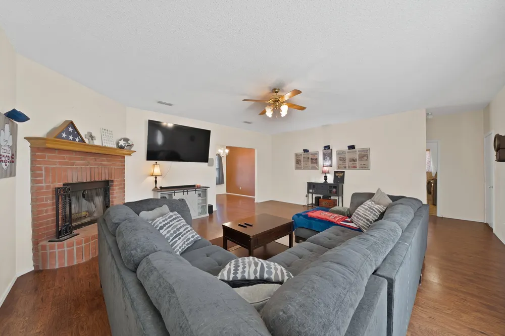 4925 Saint Thomas Place Fort Worth, TX 76135