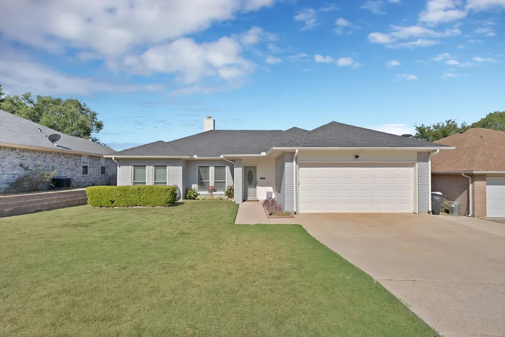 4925 Saint Thomas Place Fort Worth, TX 76135