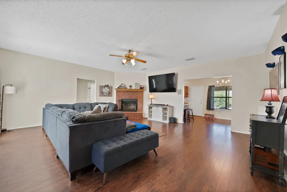 4925 Saint Thomas Place Fort Worth, TX 76135