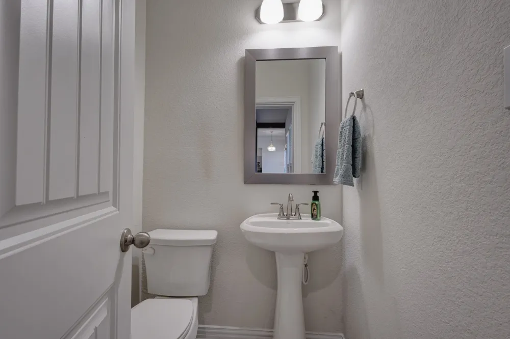7604 Midway Ridge Trail Ponder, TX 76259