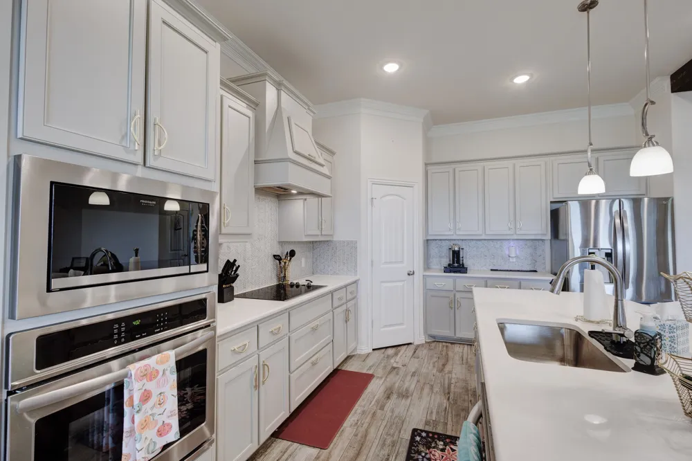 7604 Midway Ridge Trail Ponder, TX 76259