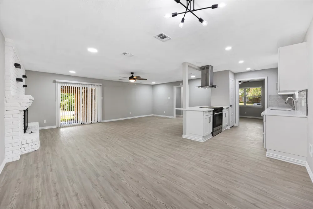 600 Young Boulevard DeSoto, TX 75115