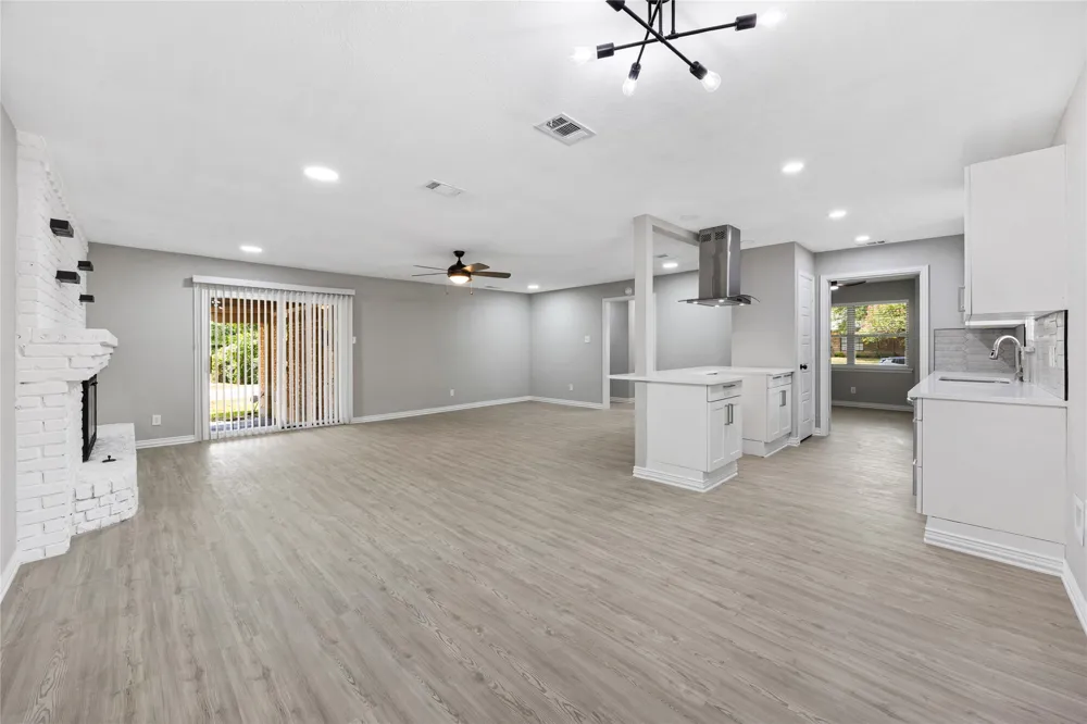 600 Young Boulevard DeSoto, TX 75115