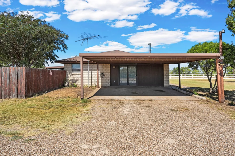405 FM 308 Mount Calm, TX 76673