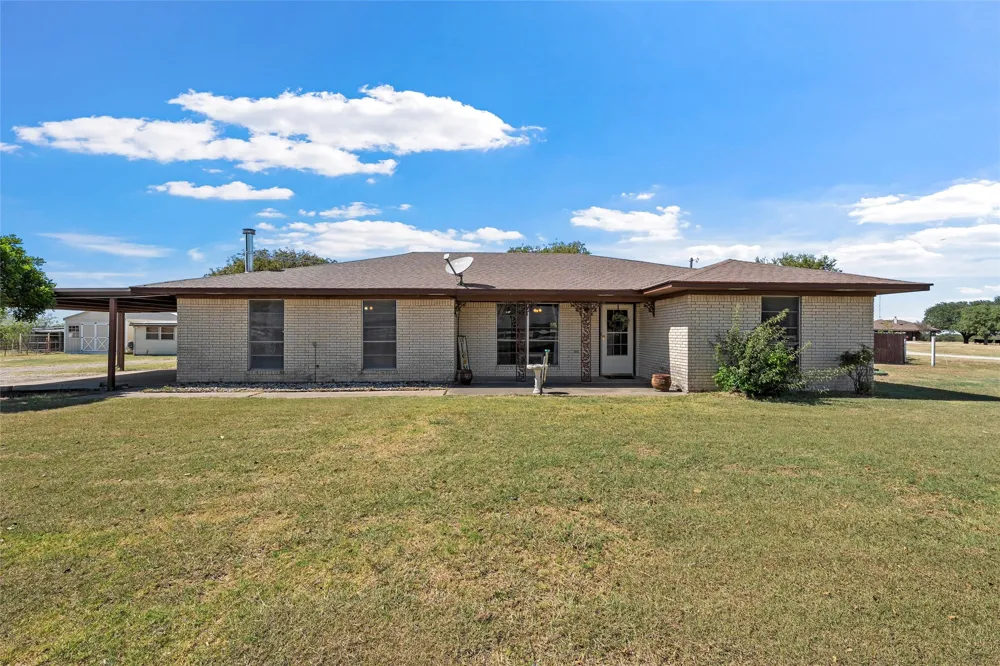 405 FM 308 Mount Calm, TX 76673