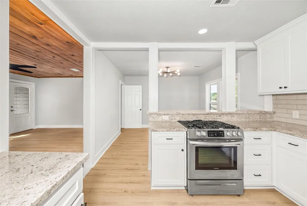 805 E Tom Green Street Brenham, TX 77833