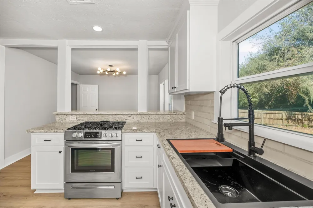 805 E Tom Green Street Brenham, TX 77833