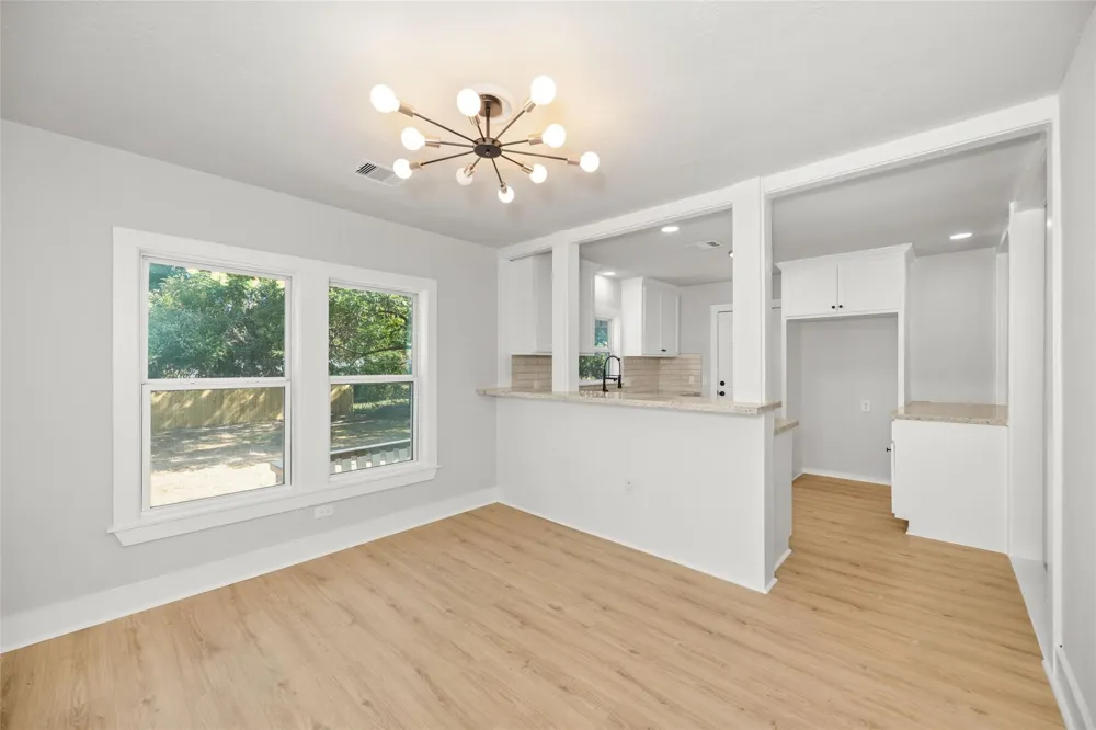 805 E Tom Green Street Brenham, TX 77833