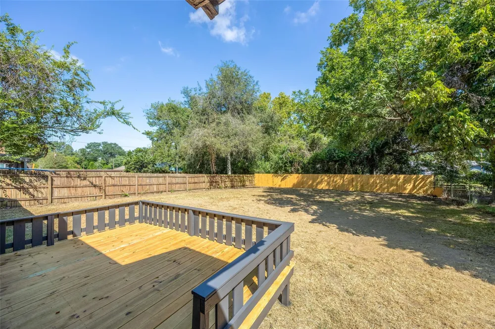 805 E Tom Green Street Brenham, TX 77833