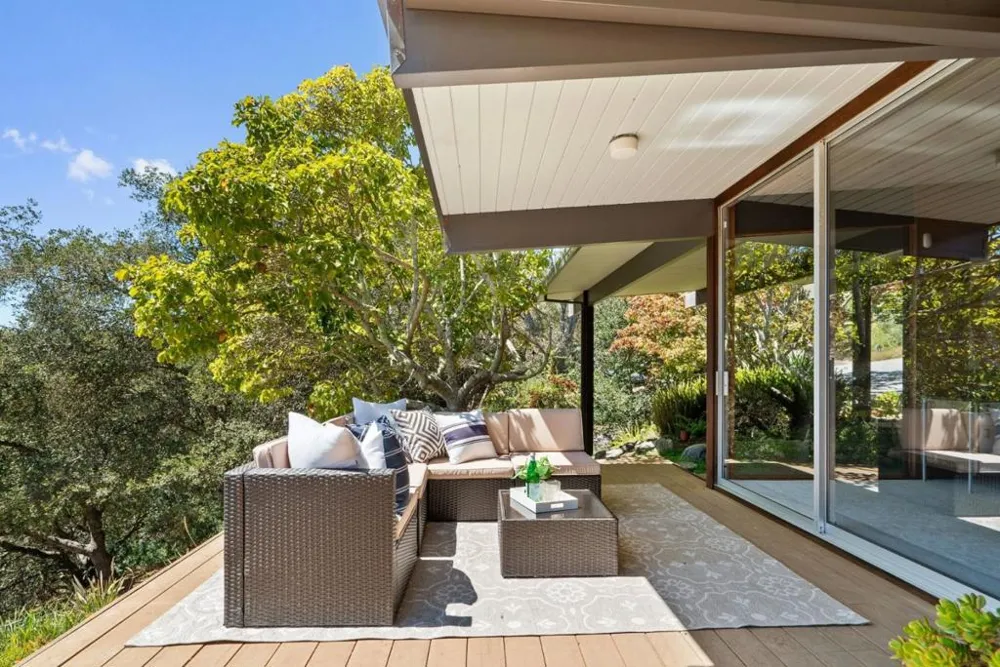 81 Pasatiempo Drive Santa Cruz, CA 95060