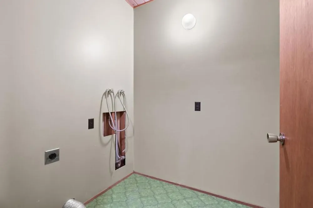 81 Pasatiempo Drive Santa Cruz, CA 95060