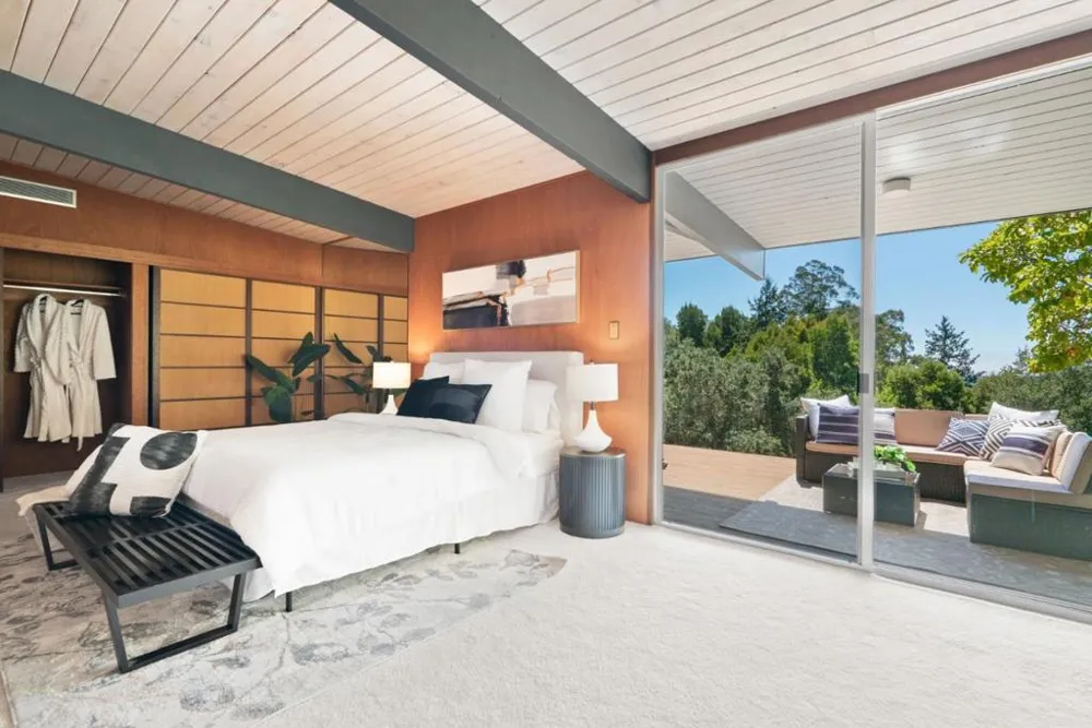 81 Pasatiempo Drive Santa Cruz, CA 95060