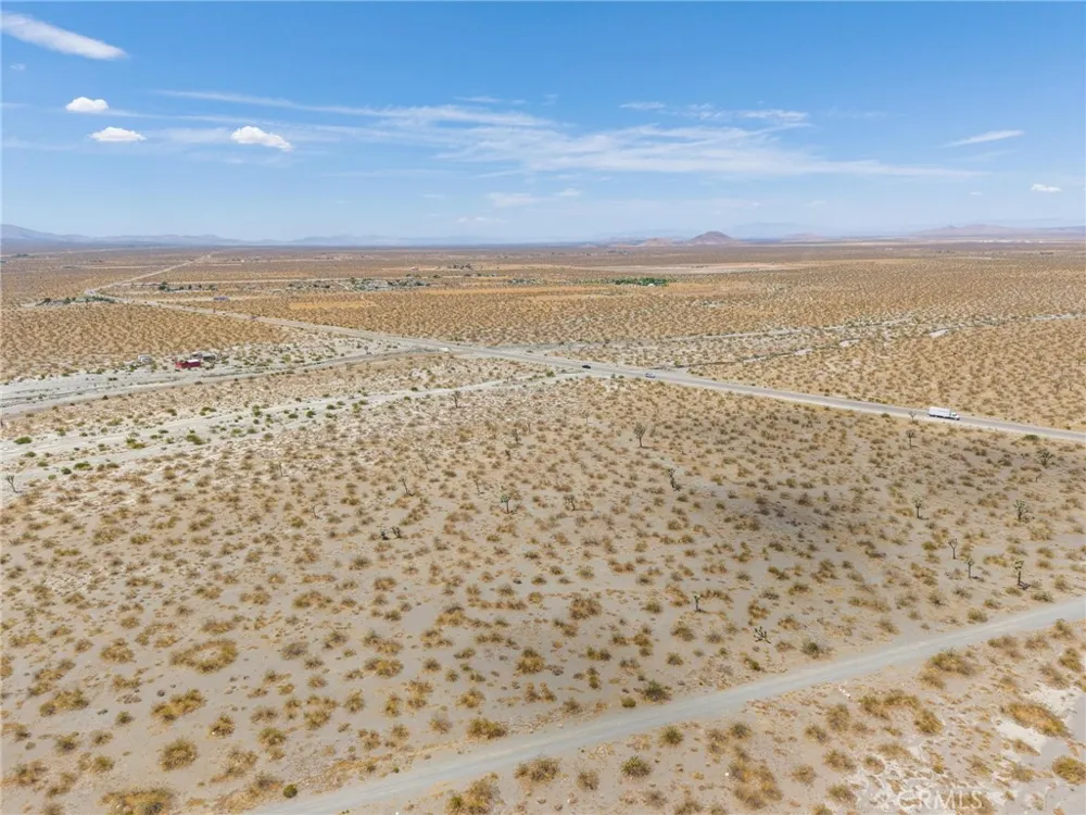 Bonanza Road Pinon Hills, CA 92372