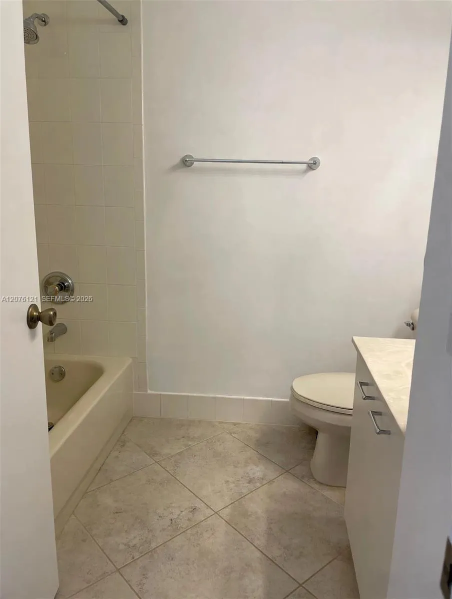 15616 NW 12th Mnr Pembroke Pines, FL 33028