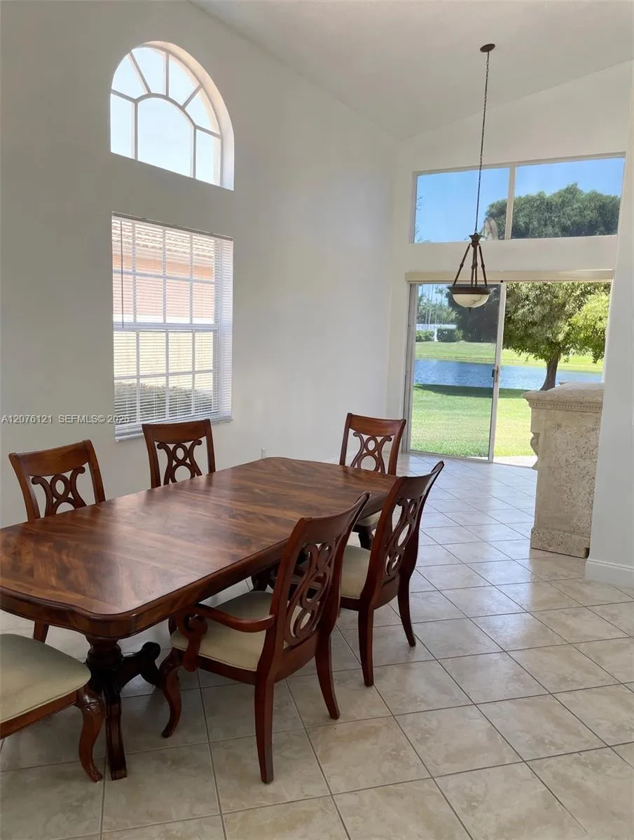 15616 NW 12th Mnr Pembroke Pines, FL 33028