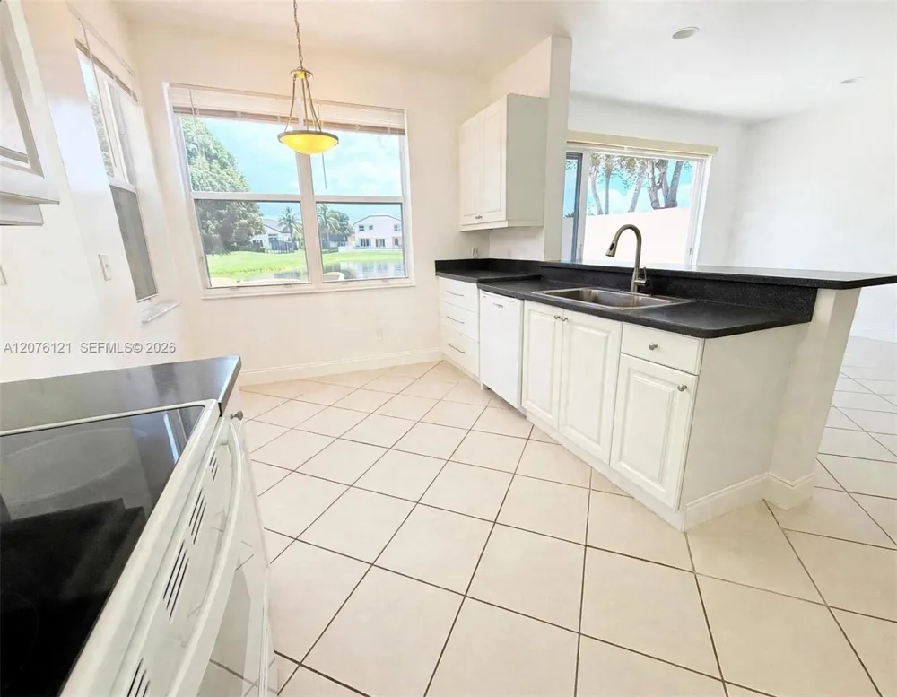 15616 NW 12th Mnr Pembroke Pines, FL 33028