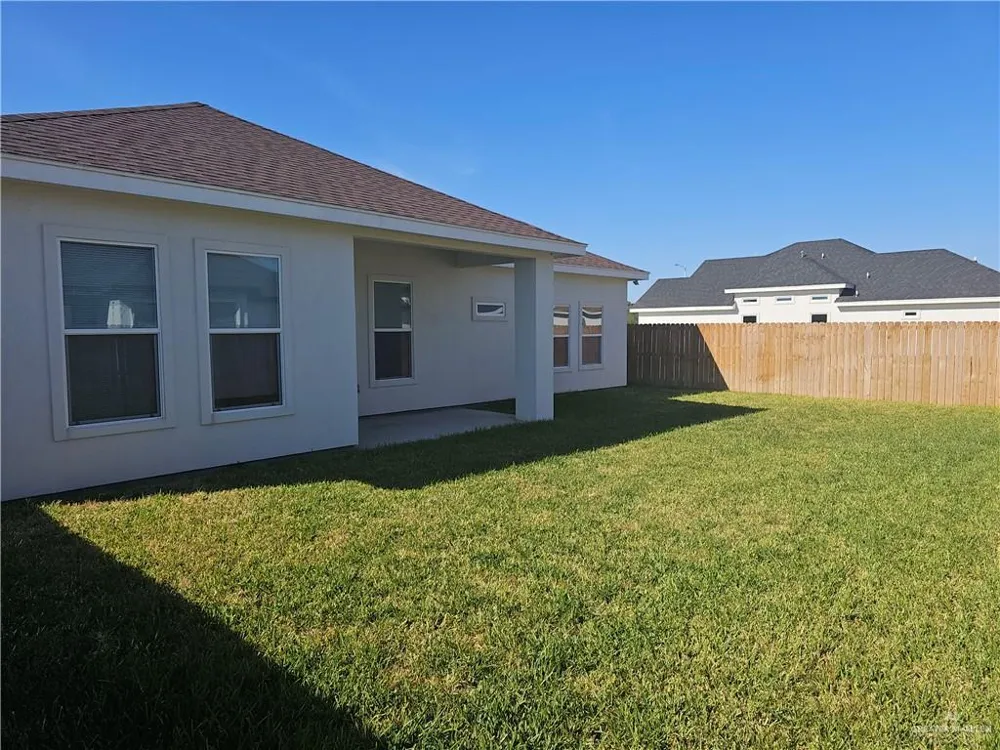 1004 Trinity Street Edinburg, TX 78541