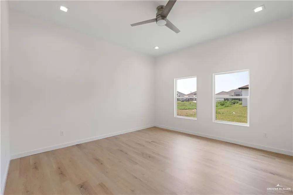 1004 Trinity Street Edinburg, TX 78541